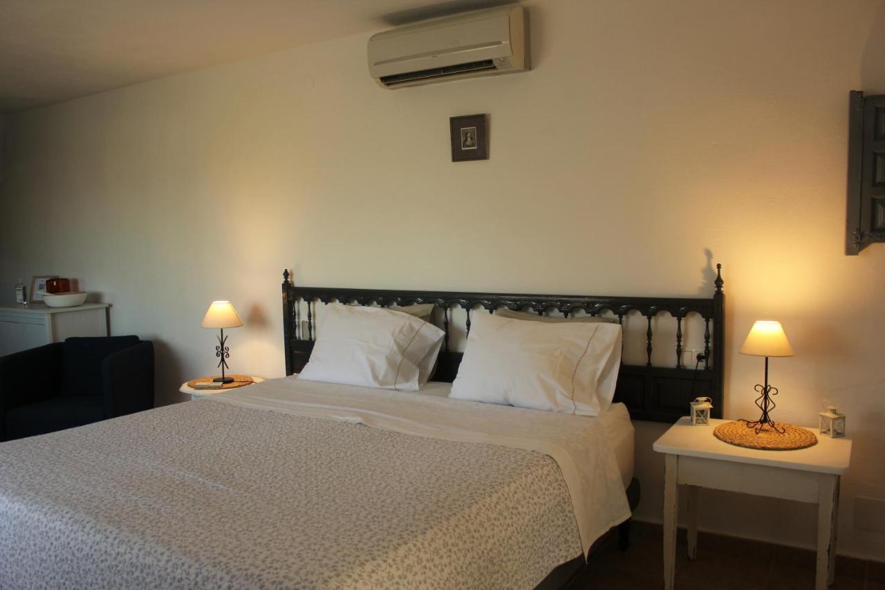 El Nispero Dulce Bed & Breakfast Alcaucin Bagian luar foto