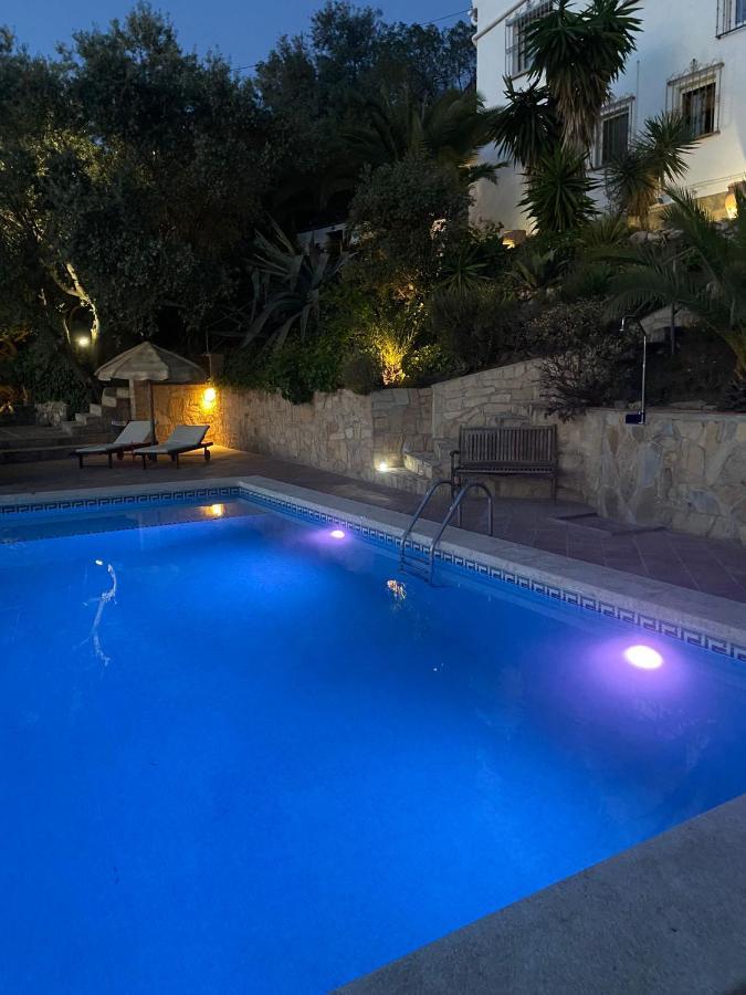 El Nispero Dulce Bed & Breakfast Alcaucin Bagian luar foto