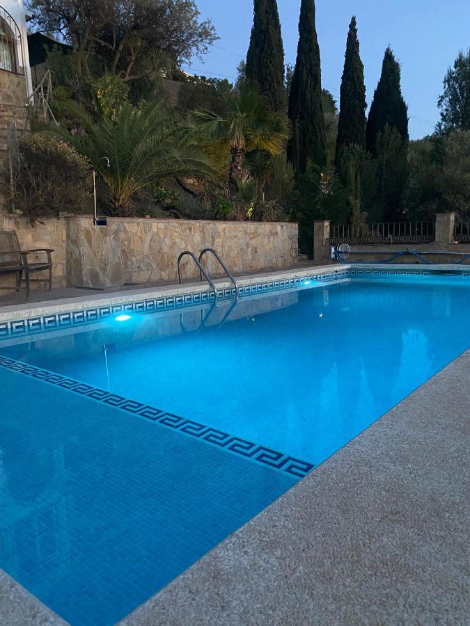 El Nispero Dulce Bed & Breakfast Alcaucin Bagian luar foto
