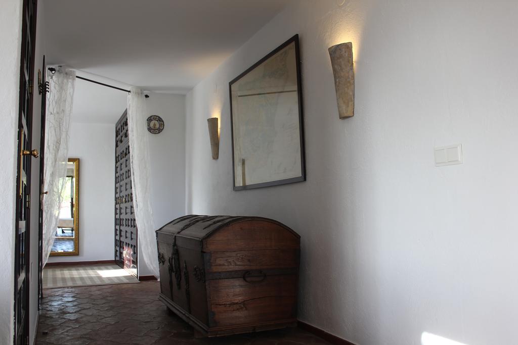 El Nispero Dulce Bed & Breakfast Alcaucin Bagian luar foto