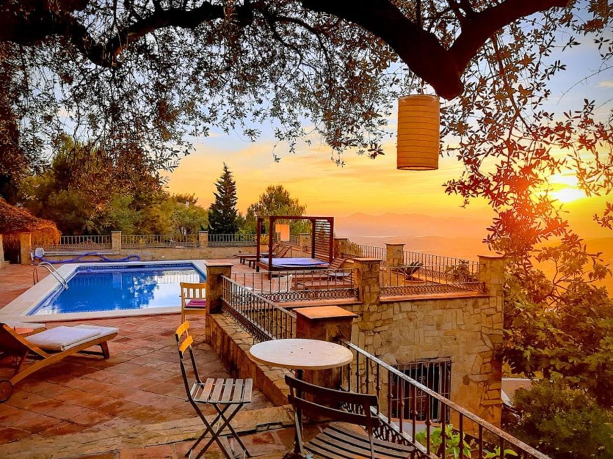 El Nispero Dulce Bed & Breakfast Alcaucin Bagian luar foto